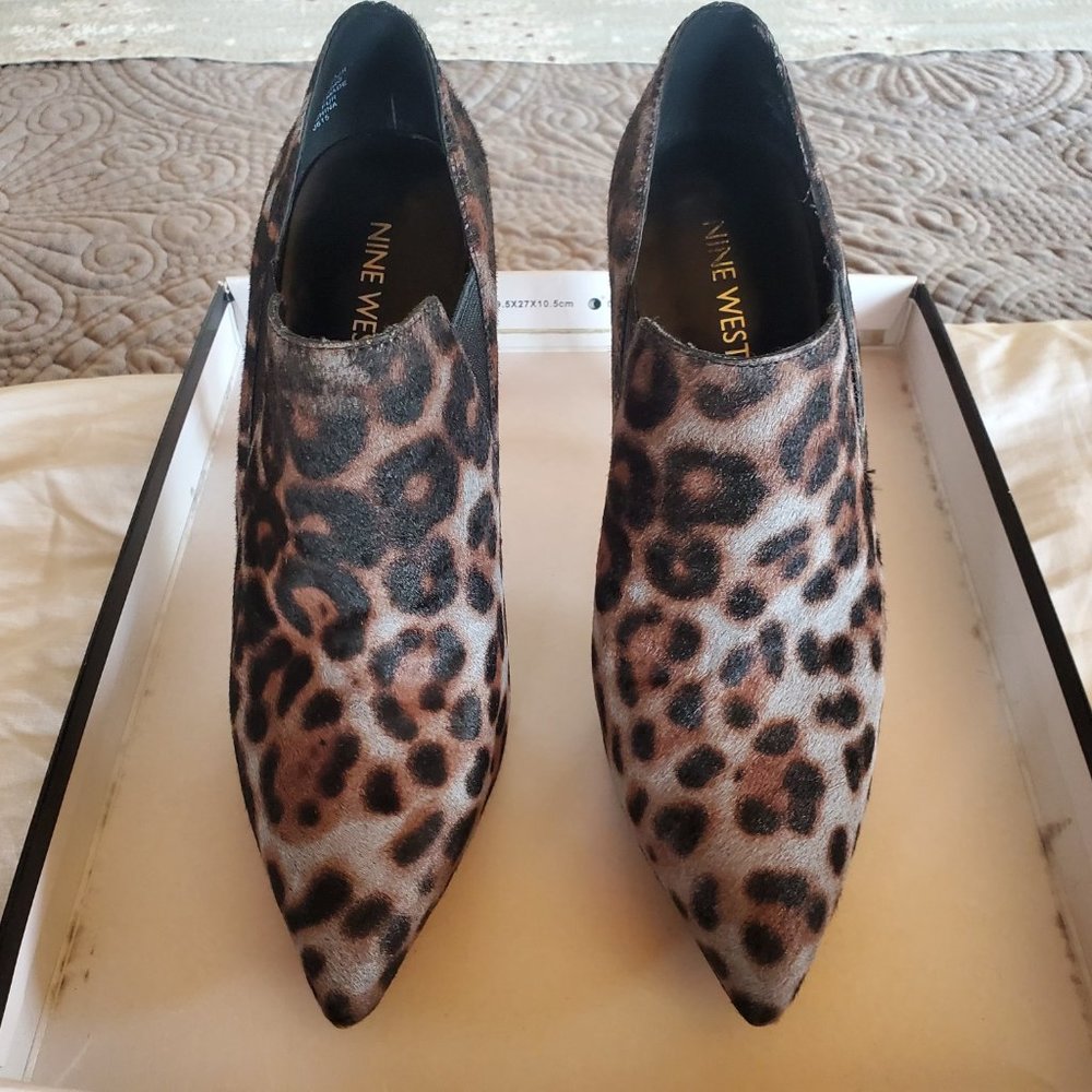 Nine West Leandra Leopard Print Bootie Size 7 - Picture 6 of 8